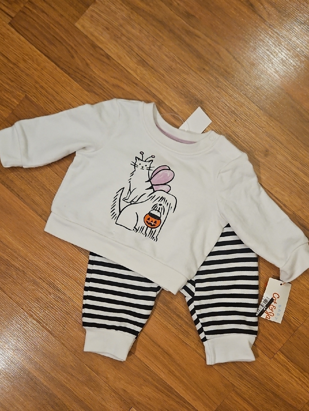 NWT Cat & Jack Halloween 2pc. Set Size 0-3Mth
